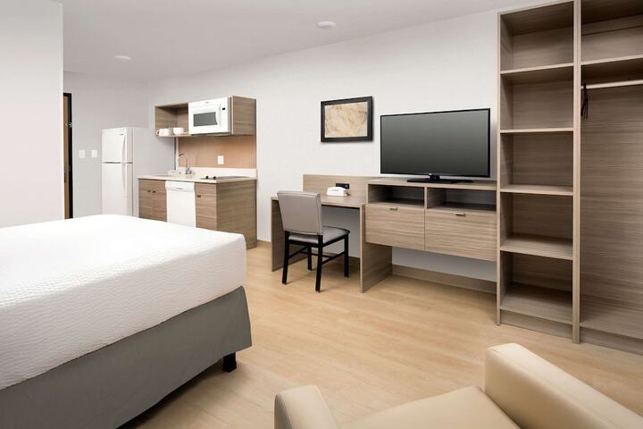Room 16 of 26