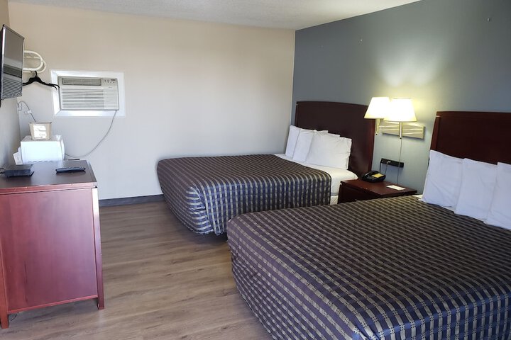 Room 10 of 22
