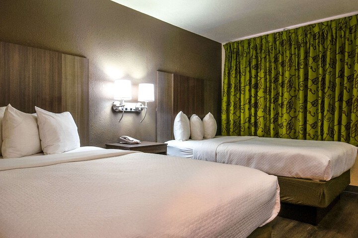 Room 21 of 27