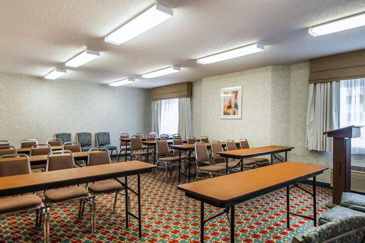 Sleep Inn & Suites Niantic North