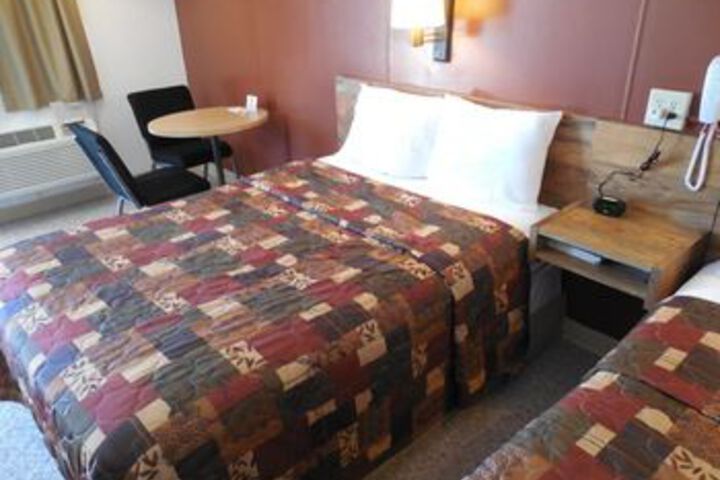 Motel 70