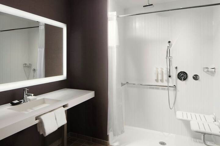 AC Hotel Reston