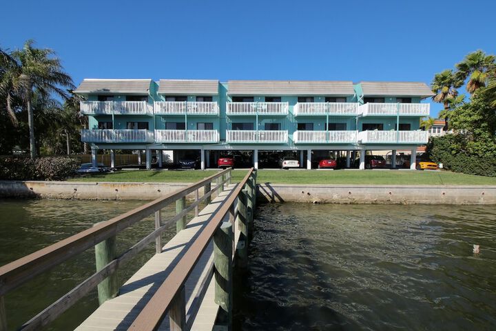 Anna Maria Island Beach Palms 5B