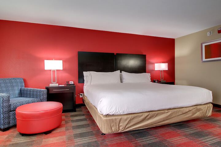 Holiday Inn Express & Suites Jackson Downtown - Coliseum by IHG
