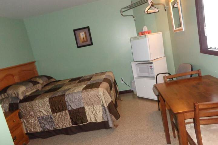 Room 28 of 42