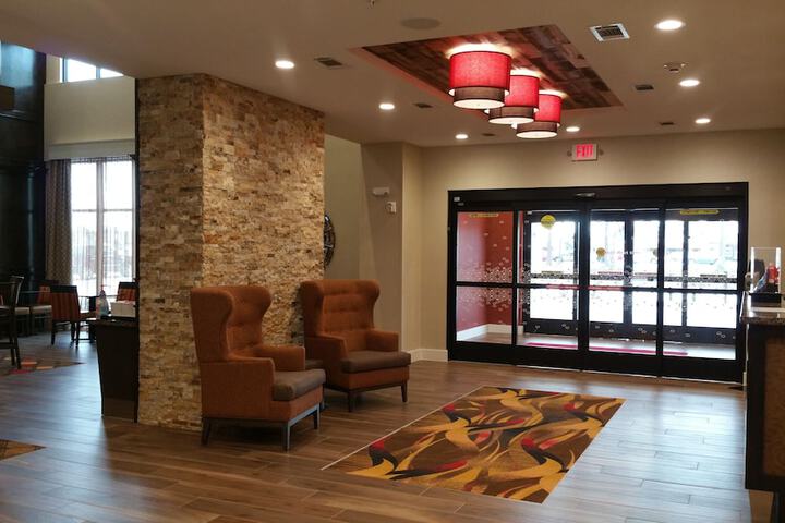 Hotel 6 of 85