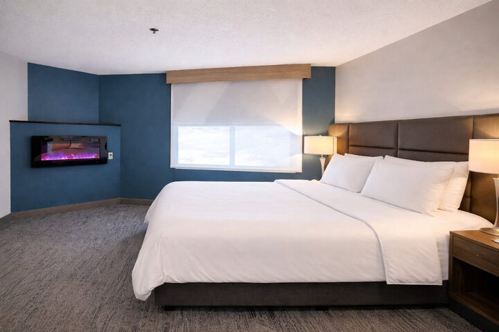 Holiday Inn Express Hotel & Suites St. Paul-Woodbury by IHG
