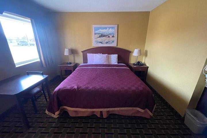 Budget Inn