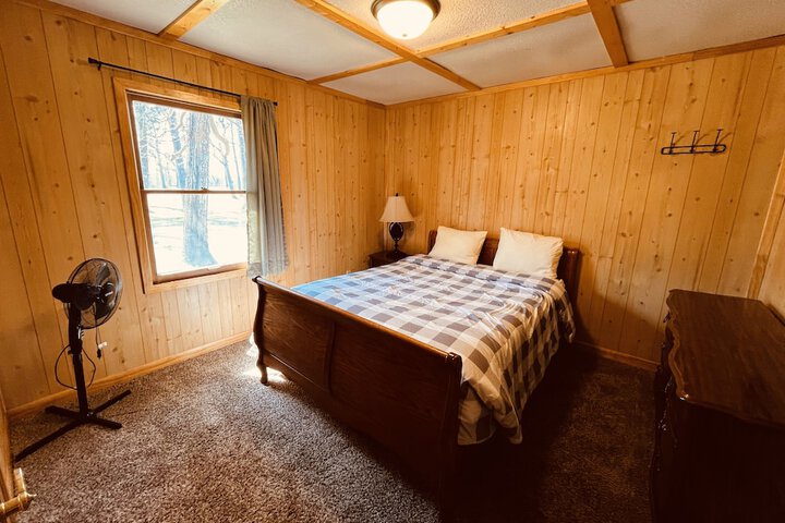 Horseshoe Bay Lodge