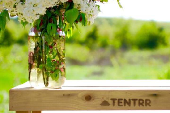 Tentrr Fat Apple Farm