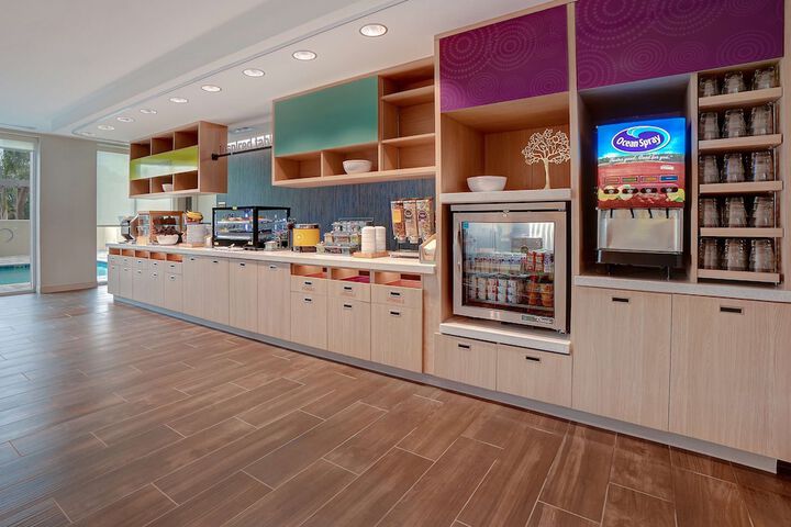 Breakfast/Coffee Service 40 of 46