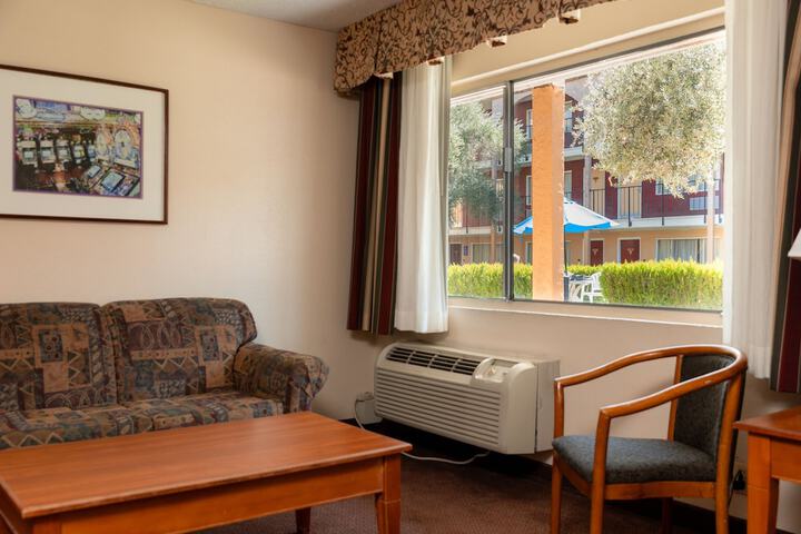 Room 14 of 46