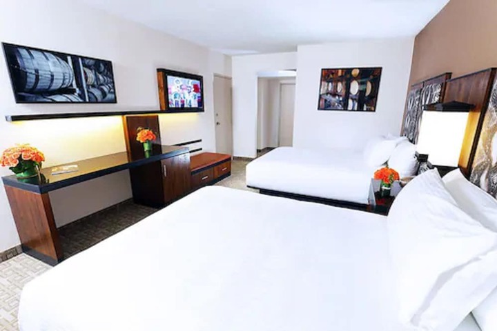 Room 11 of 15