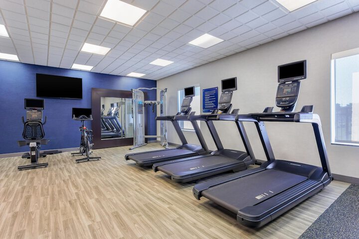 Hampton Inn & Suites Parkersburg Downtown