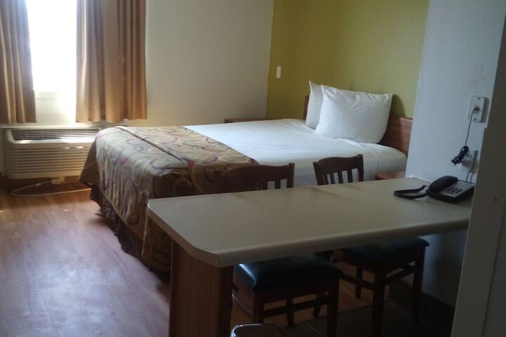 Room 19 of 21