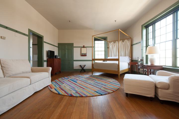 Shaker Village of Pleasant Hill