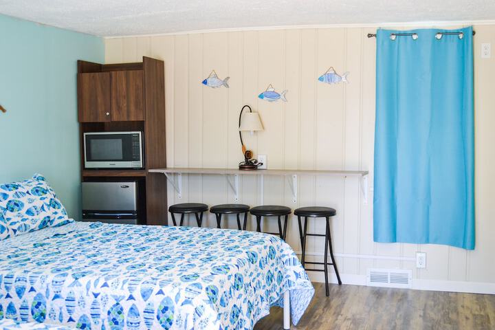 Room 21 of 38