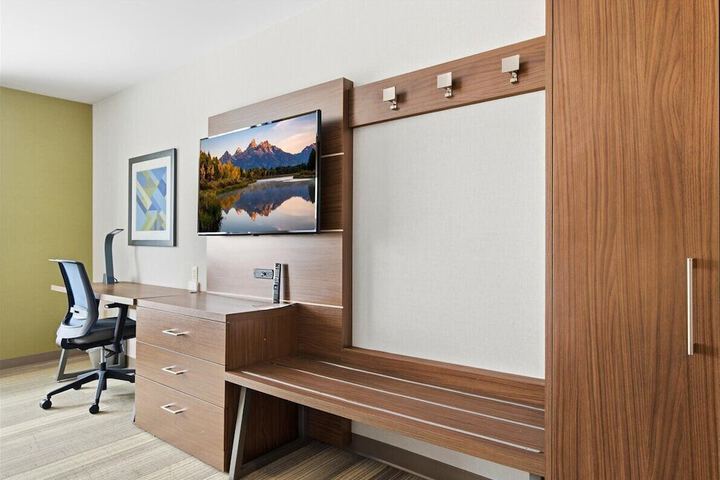 Holiday Inn Express & Suites Bethlehem Arpt-Allentown Area