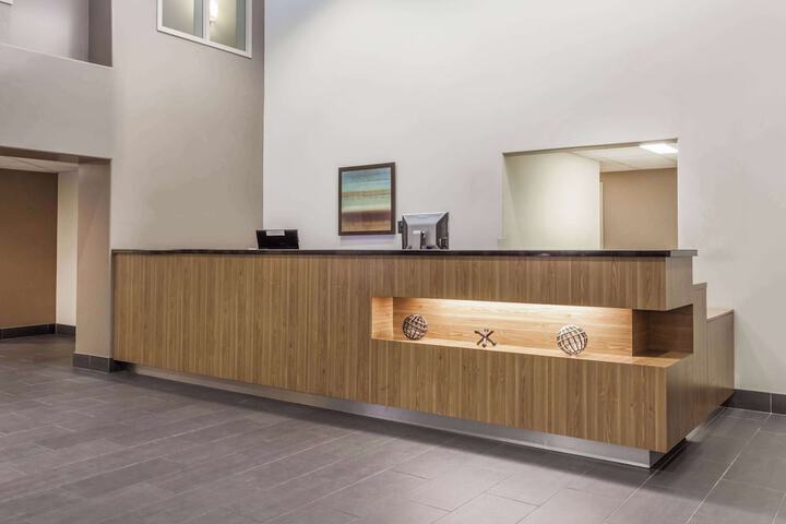 Super 8 by Wyndham Peterborough