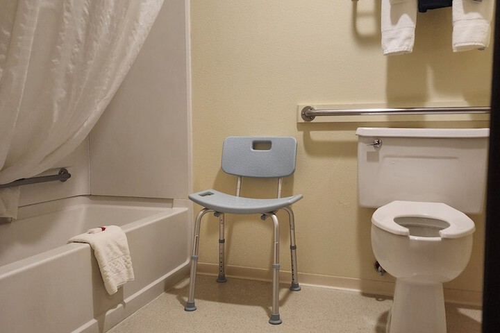 Room 5 of 25