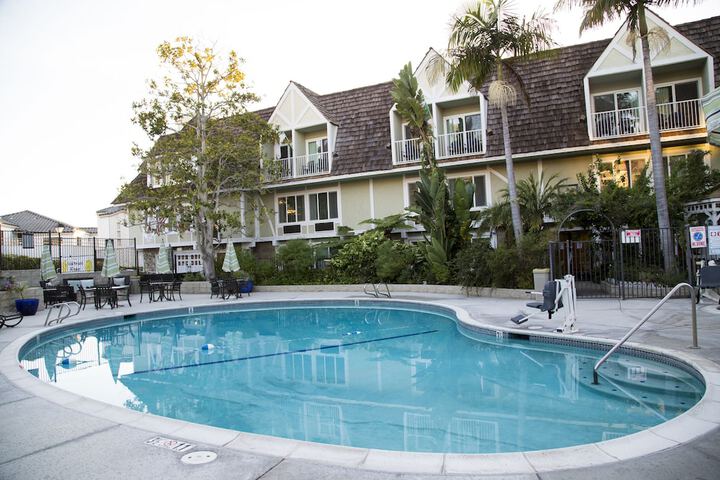Pool 9 of 27