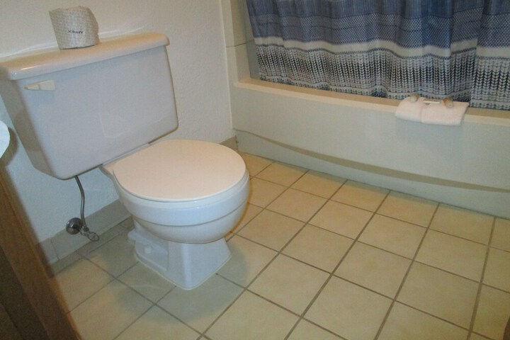 Room 20 of 32