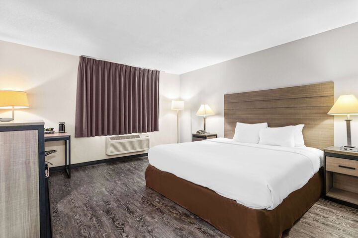 Room 16 of 32