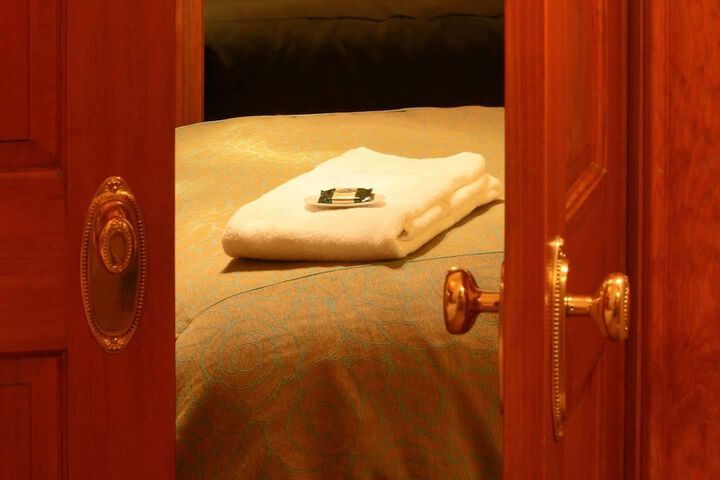 Room 25 of 35