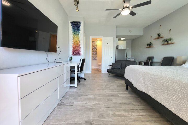Room 77 of 90