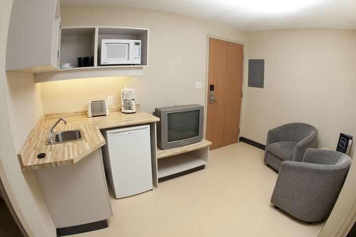 Room 9 of 14