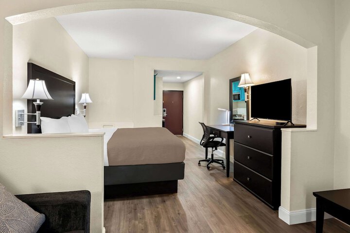 Room 29 of 45