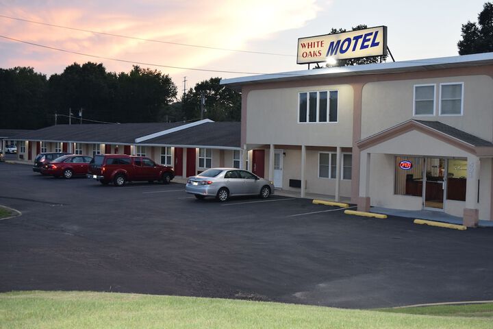 White Oaks Motel Pennsville / Carneys Point