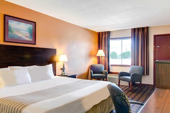 Econo Lodge Sharon - Foxborough