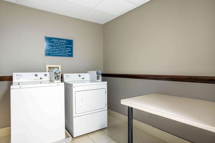 Room 14 of 30
