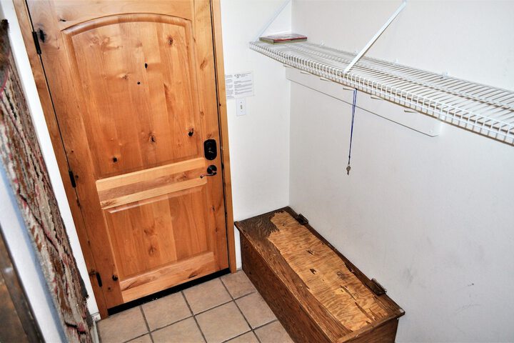 Snowflake 1 Bed plus Den 2 Bath