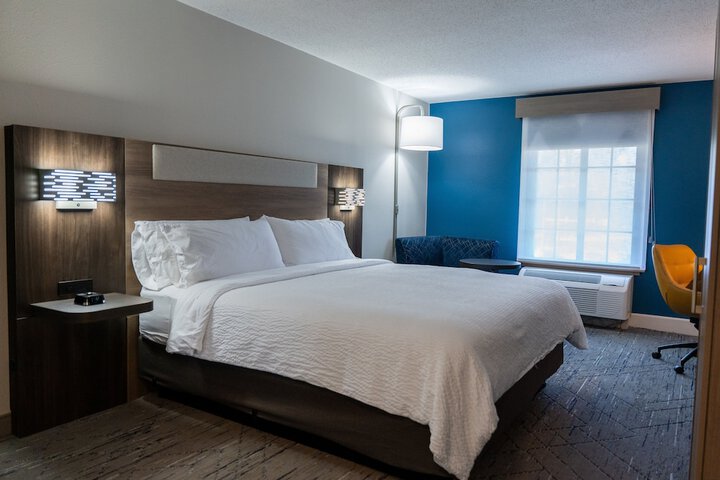 Holiday Inn Express Frazer - Malvern by IHG