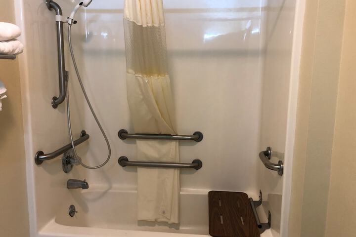Room 14 of 26
