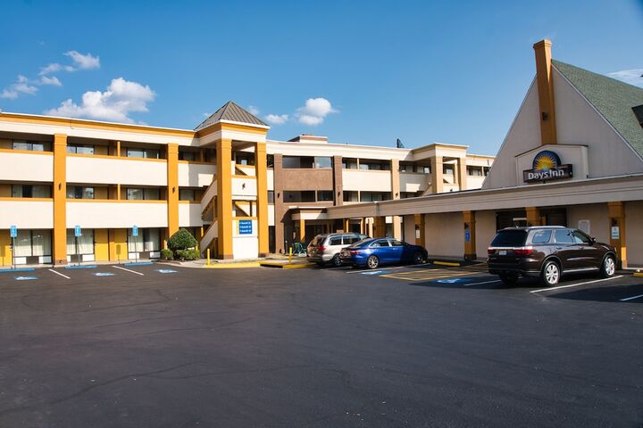 Hotel 5 of 34