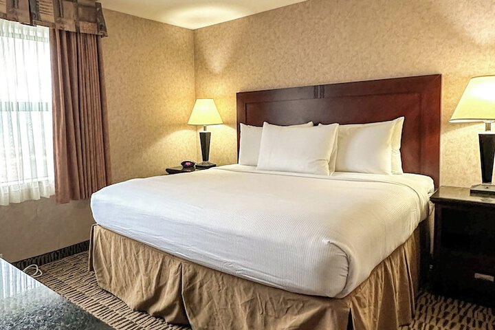 Room 44 of 62