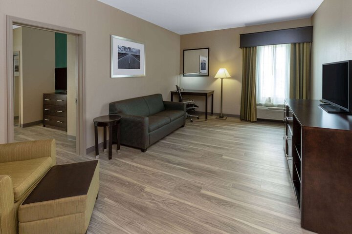 Room 20 of 32