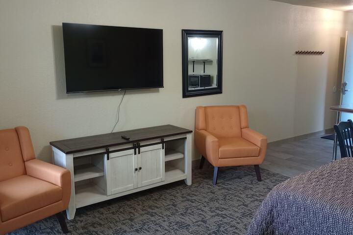 Room 54 of 128