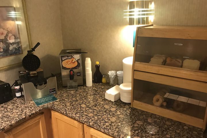 Breakfast/Coffee Service 39 of 46