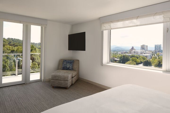 Room 18 of 46