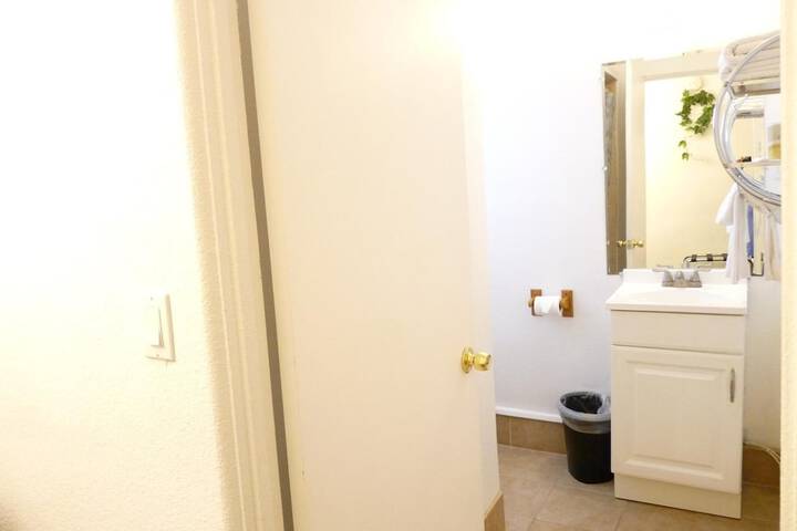 Room 19 of 44