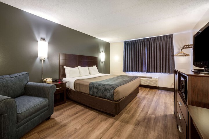 Room 41 of 48