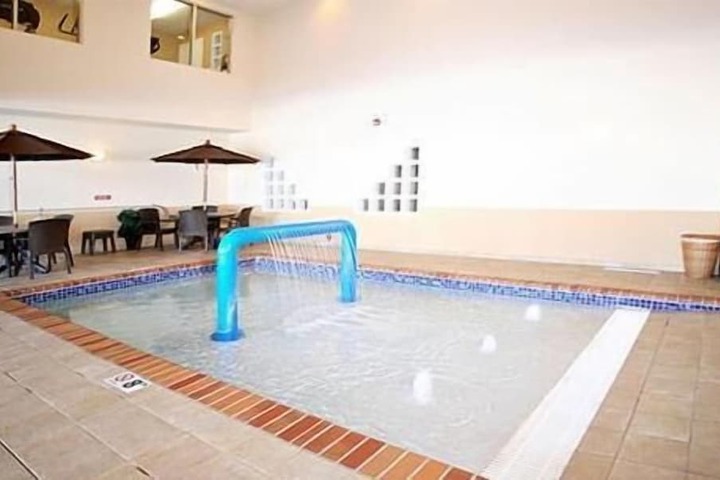 GrandStay Residential Suites Hotel