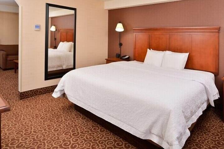 Room 3 of 23