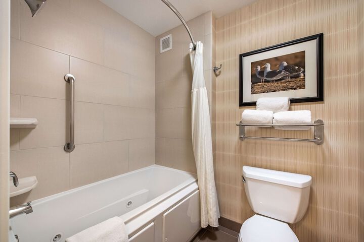 Homewood Suites by Hilton Oxnard / Camarillo
