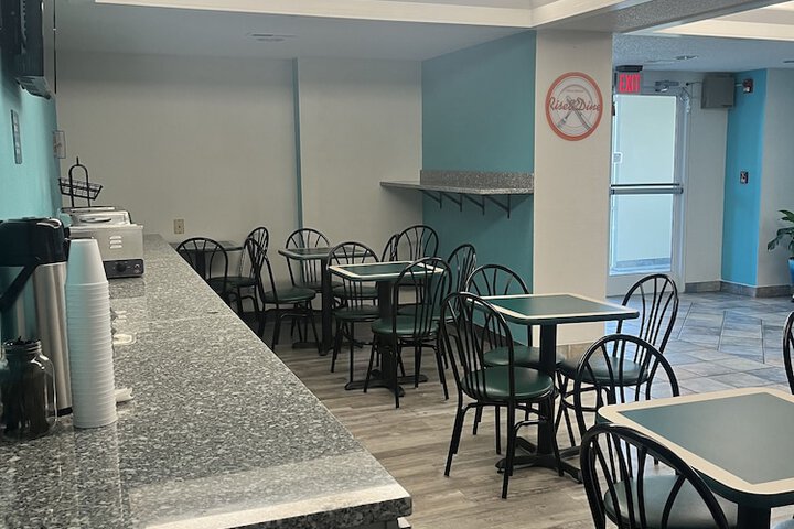 Breakfast/Coffee Service 34 of 36