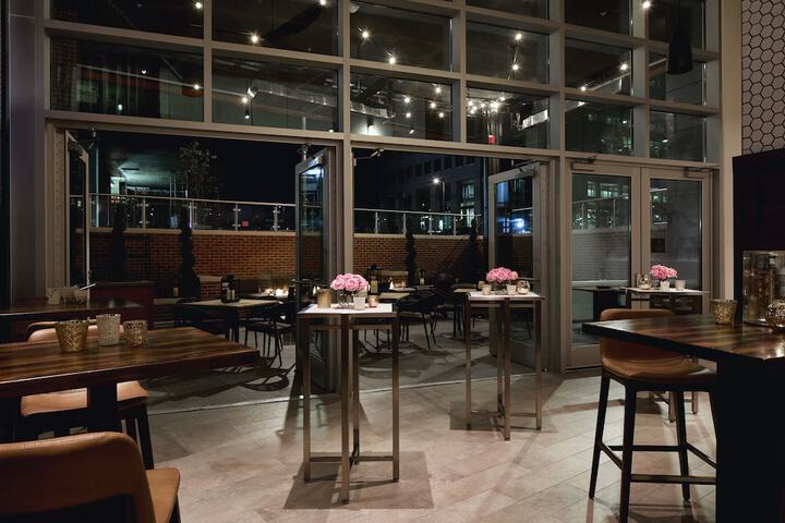 Dining 63 of 77